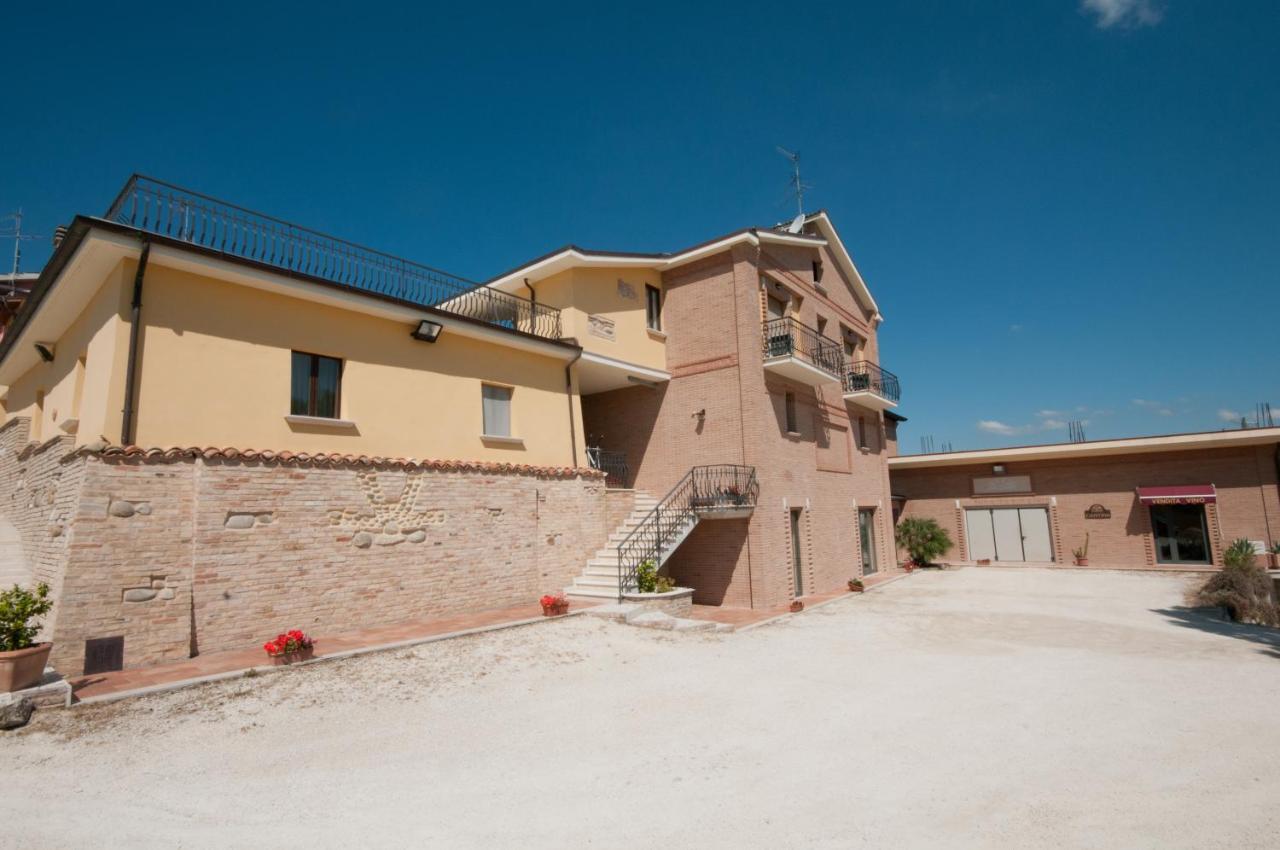 Agriturismo Il Crinale Castorano Szoba fotó